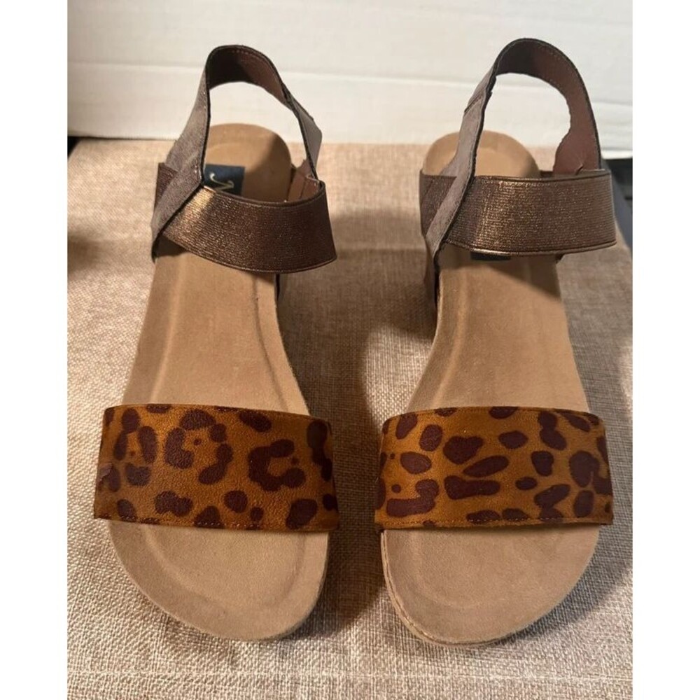 Natural Reflections Sandra Leopard Print Wedge Sandals - Women's Size 10